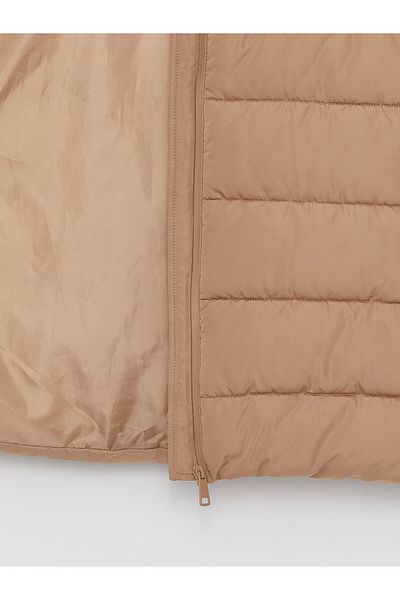 LC Waikiki LCW Bescheidene, einfarbige, übergroße Pufferjacke für Damen mit Kapuze