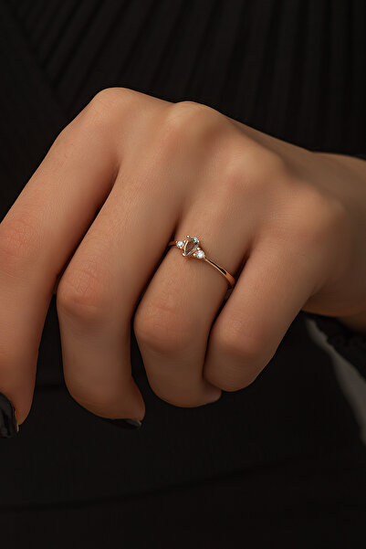 SUNSHINE 925 Ayar Rose Kaplamalı Ortası Buz Mavisi Damla Taşlı Gümüş Yüzük