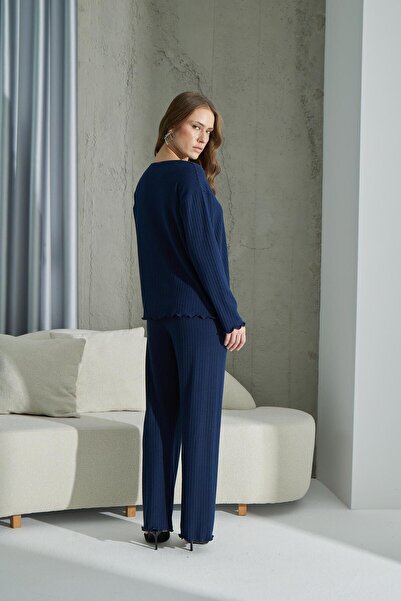 Sevim Kadın Uzun Kol Önden Düğmeli Lacivert Pijama Takımı C1T5N0O29