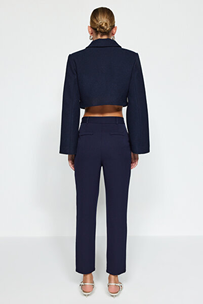 Trendyol Collection Темно-сині базові сигаретні штани з вузькими штанинами з тканого полотна TWOSS19ST0038