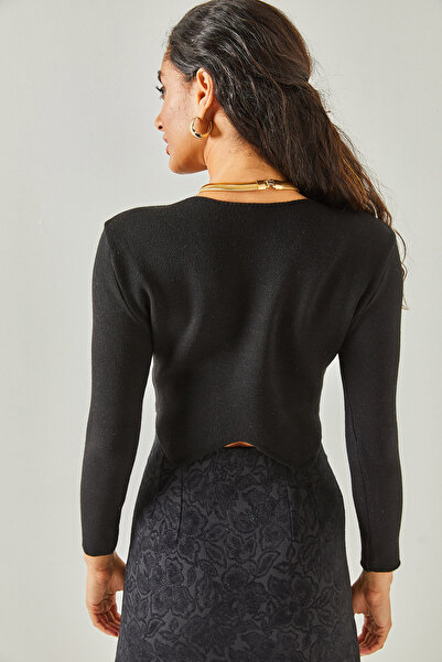 Olalook Γυναικεία μαύρη ασύμμετρη μπλούζα με λαιμόκοψη BLZ-19002404