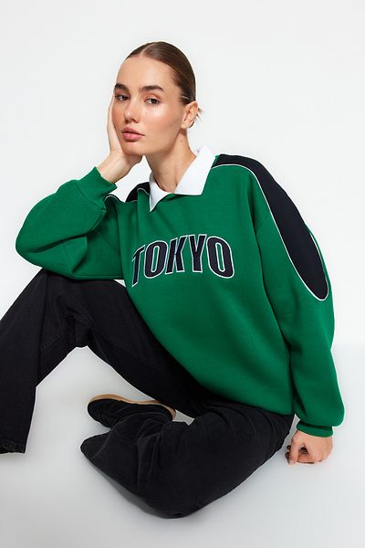 Trendyol Collection Πράσινο χοντρό φλις εσωτερικά με γιακά πόλο με κανονική/κανονική εφαρμογή πλεκτό φούτερ TWOAW24SW00224