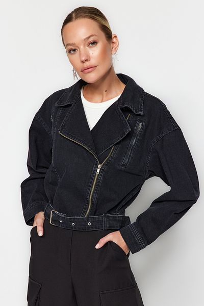 Trendyol Collection Detailní černá Biker Džínová bunda na zip TWOSS23CE00050