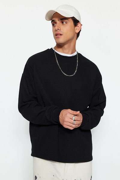 Trendyol Collection Labeled Black Textured Cotton Oversize Sweatshirt - Long Sleeve TMNAW24SW00216