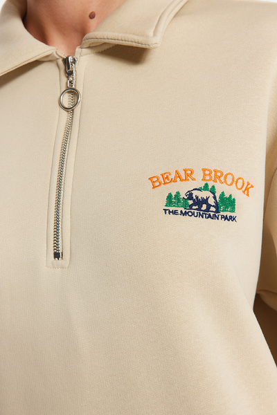 Trendyol Collection Kamenný zip límec výšivka Detailní pravidelný střih Silný fleece uvnitř pletená mikina TWOAW24SW00162