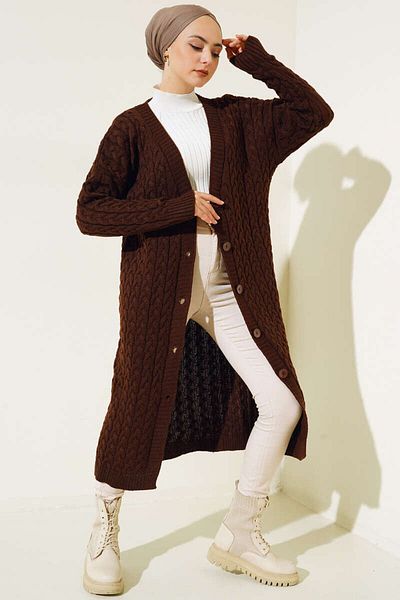 benguen 377 Cardigan lung, cu nasturi, maro