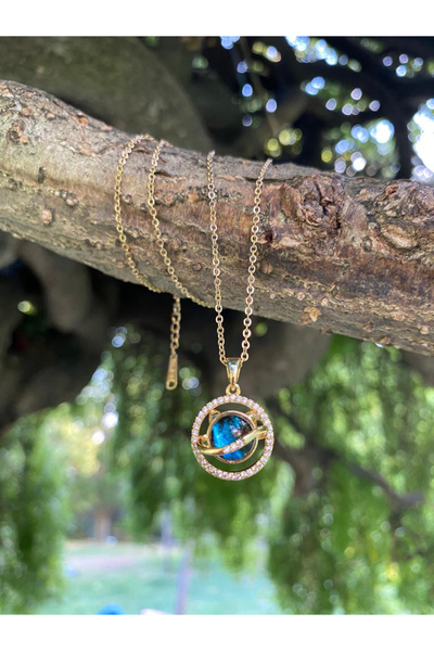 Kokio قلادة من الفولاذ باللون الذهبي