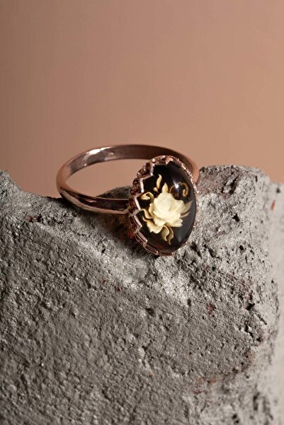 Takıdepo Damla Kehribar Içine Gül Desenli Minimal Gümüş Yüzük-rose Rengi