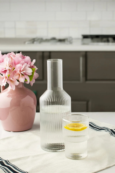 Kitchen Line Jahan Bolor Bedside Pitcher Glass Set with Glass - Origami Style Glass Carafe