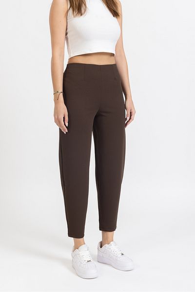 macharel jeans Dámské hnědé pohodlné kalhoty s měkkým texturou a úzkými nohama