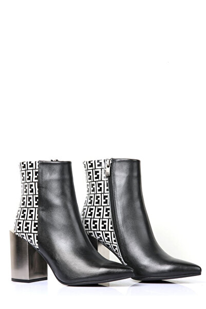 Nemesis Shoes حذاء فريدا بكعب نسائي من الجلد الطبيعي باللون الأسود