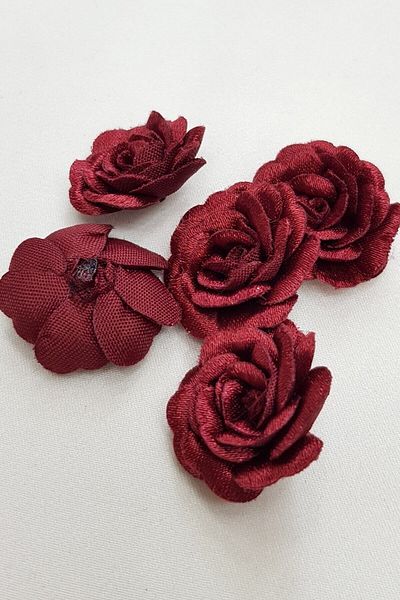 Hobigram Διακοσμητική Κορδέλα Claret Red Satin Layered Rose 10 τμχ – Διακοσμητική Κορδέλα, Κομψό Σχέδιο, Γυναικείο Αξεσουάρ – De