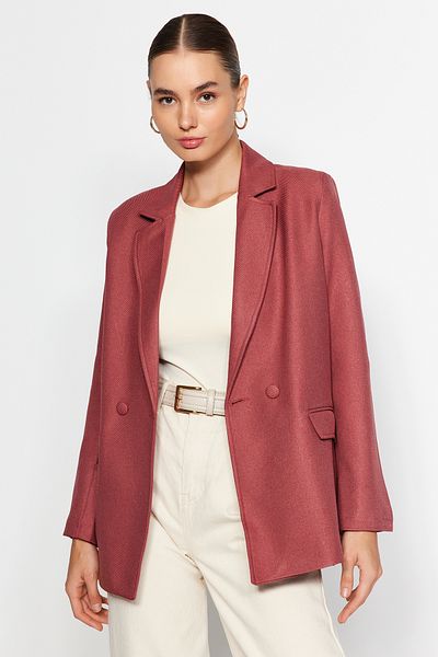 ترينديول كوليكشن سترة منسوجة بأزرار مبطنة عادية من Dusty Rose TWOAW21CE0351