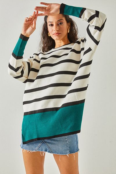 Olalook Women's Emerald Green Color Block Slit Oversize Knitwear Sweater KZK-19000647
