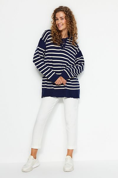 Trendyol Modest Námořnická modř Pohodlný pruhovaný svetr TCTAW24AK00172