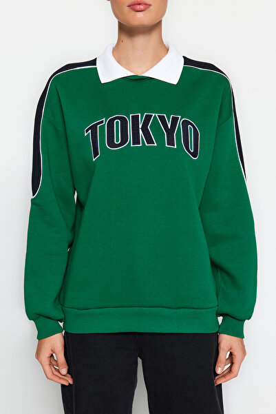 Trendyol Collection Πράσινο χοντρό φλις εσωτερικά με γιακά πόλο με κανονική/κανονική εφαρμογή πλεκτό φούτερ TWOAW24SW00224