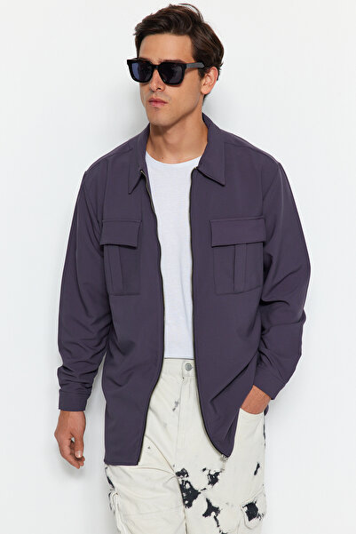 Trendyol Collection Antracitová košile Regular Fit se zipem – dvojité kapsy, technická tkanina, volný padák TMNAW24GO00077