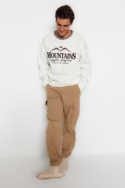 Trendyol Collection Суичър UniSex Ecru Fleece - голяма яка, детайлна яка, топло - TMNAW24SW00068