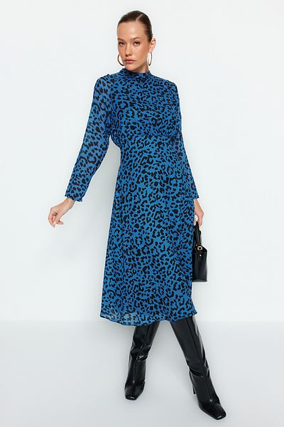 Trendyol Collection Zimní modré šaty s leopardím vzorem Midi - Twoaw24El00302