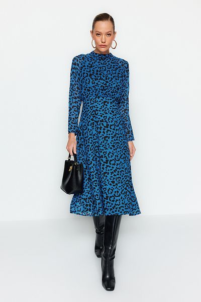 Trendyol Collection Zimní modré šaty s leopardím vzorem Midi - Twoaw24El00302