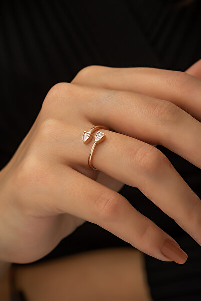 SUNSHINE 925 Ayar Rose Kaplamalı Beyaz Taşlı Ok Gümüş Yüzük