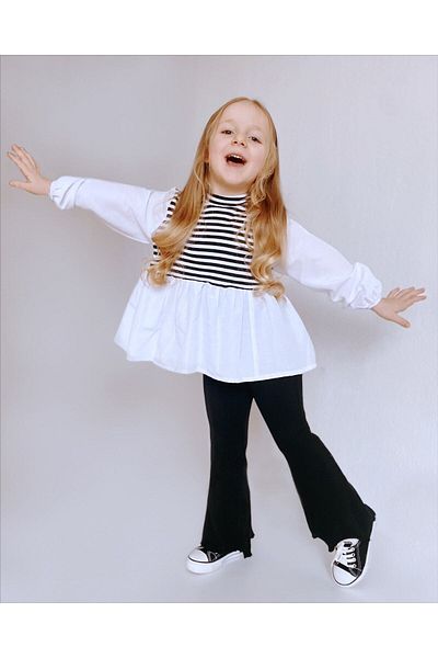 le petit sole Girl's Black Striped Bottom-Top Set
