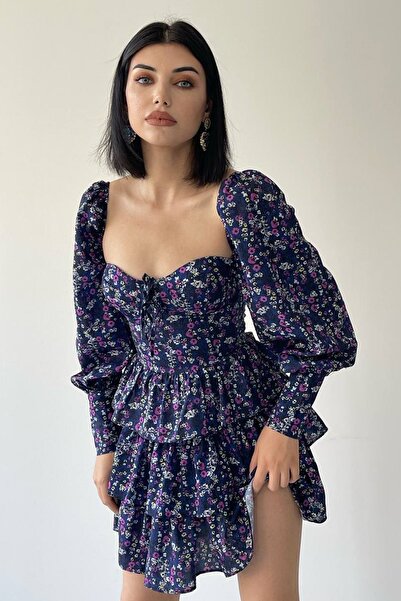 lovebox Pamuklu Krep Kumaş Göğüs Dolgulu Eteği Kat Kesim Uzun Kol Çiçek Desen Straplez Mor Abiye Elbise 171