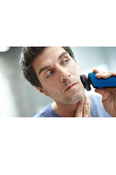 Philips COMFORTTECH 5000 SERİSİ Üç Başlı Islak/kuru Tıraş Makinesi