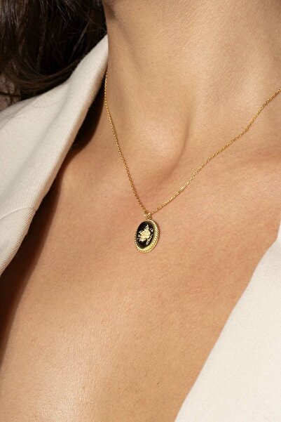 Takıdepo Damla Kehribar İçine Gül Desenli Minimal Gümüş Kolye-Altın Rengi