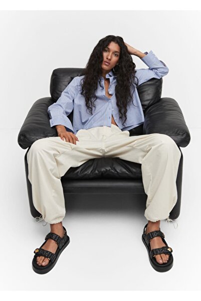 MANGO Woman Sandalen mit Klettverschluss und Keilabsatz