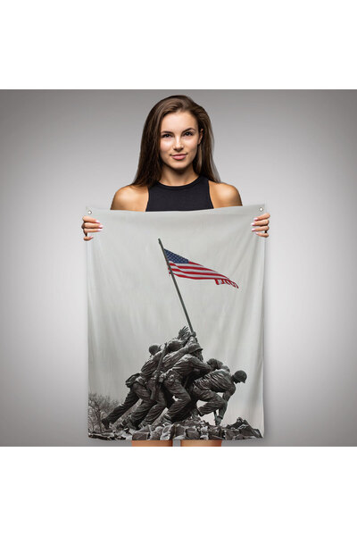 Harita Sepeti Декоративне покриття для стін «Солдати, які встановлюють американський прапор» - Килим-6228