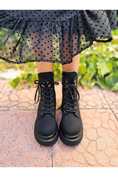 EPTC Kadın Önden Bağcıklı Yandan Fermuarı Lastikli Siyah Nubuk Bot & Bootie P...
