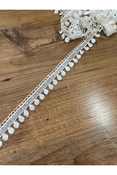 efem gipür Ecru 9 Mt Pompom Guipure Lace Banded Baby Pique Table Cover غطاء مقعد لحاف