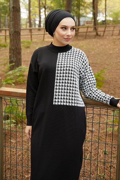 InStyle Рокля от плетиво Amelya с ръкави и мотиви - черна