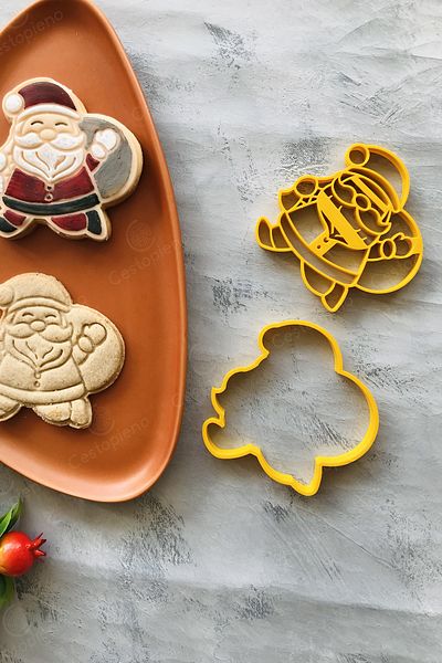 CESTOPİENO Santa Claus Dough Shaper with Yellow Bag / Cookie Mold / Ceramic Mold / 9x9 cm