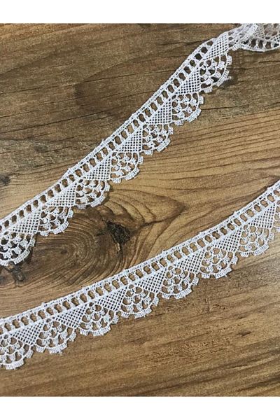 efem gipür Needlepoint White Guipure