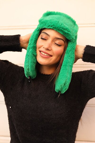 REMSA Plush Beanie Hat with Snap Fastening Fur Headphones RKŞ-03 Green
