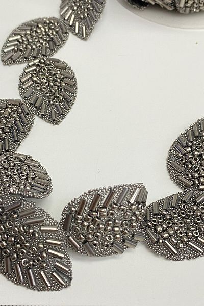Hobigram Decorative Strip Anthracite Gray Leaf Pattern Iron-On Strip Stone Sconce – Decorative Strip – Dekora