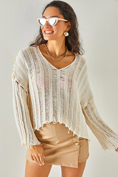 Olalook Kadın Ekru V Yaka Ajurlu Geniş Kollu Pamuklu Triko Kazak KZK-19000641