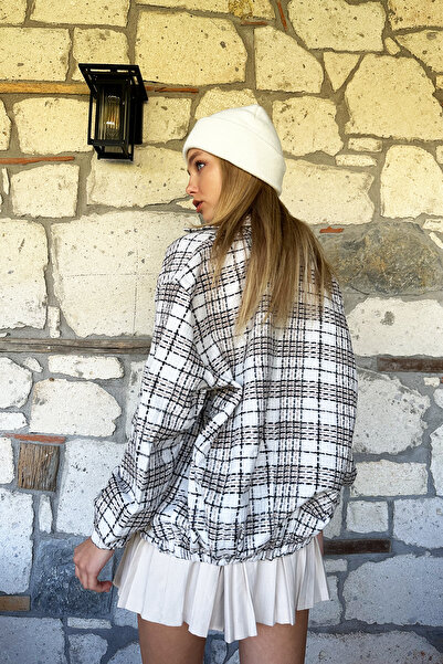 Trend Alaçatı Stili Damska sezonowa kurtka bomberka zapinana na zamek i elastyczny pas w kolorze ecru ALC-X10775