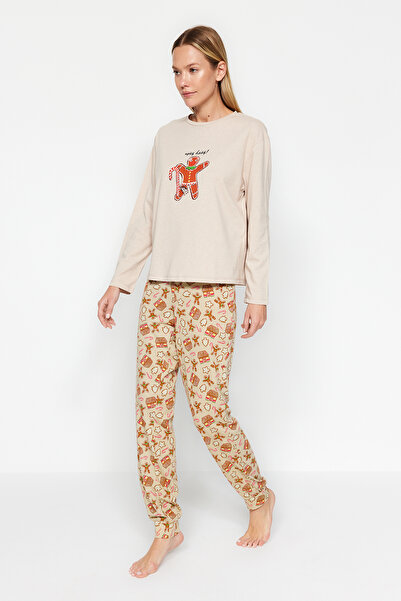 Trendyol Collection Újévi témájú krémszínű kötött hálóruha szett - 100% pamut THMAW24PT00061