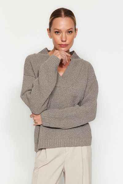 Trendyol Collection Светр з норки Більш стійкий светр з V-подібним вирізом Светр TWOAW24KZ01113