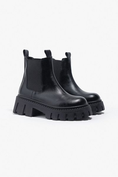 NİŞANTAŞI SHOES Dámské boty Gwin Black Matte Rubber Detailed Flat Sole