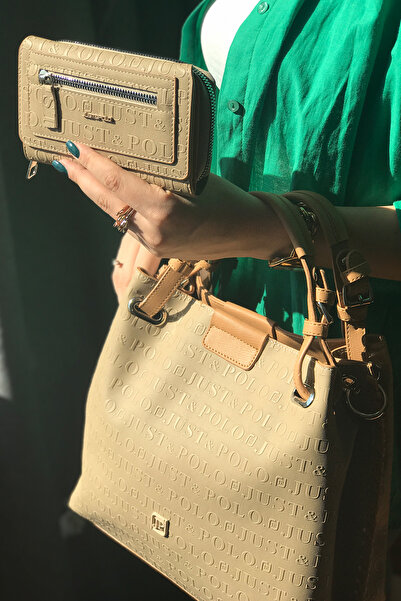 Just Polo حقيبة كتف نسائية كبيرة الحجم بتفاصيل محبوكة قصة مريحة 4031 مزيج رملي