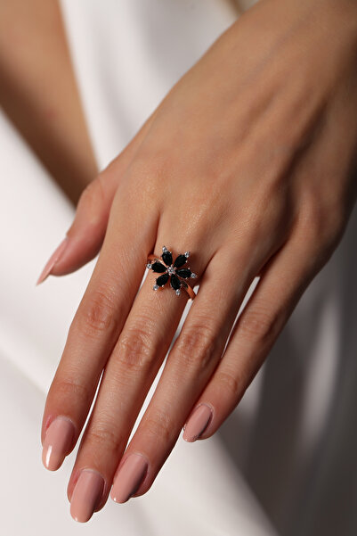 SUNSHINE 925 Ayar Rose Kaplamalı Siyah Taşlı Çiçek Gümüş Yüzük