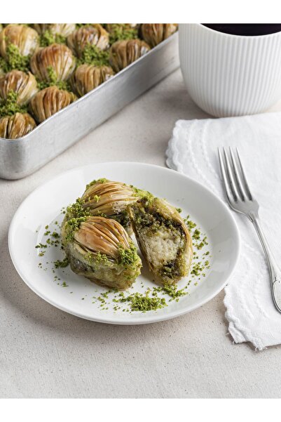 Babazade Fıstıklı Kaymaklı Midye Baklava
