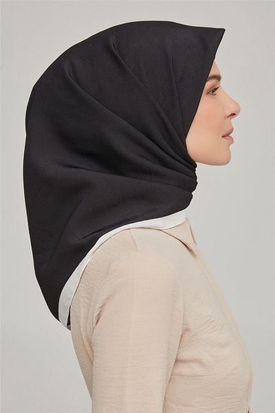 Armine 00oa4595 01 Μοντέλο Κασκόλ