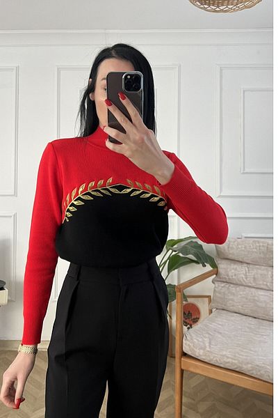 Tuğbanın Butiği Black Red Gold Embroidery Detailed Knitwear