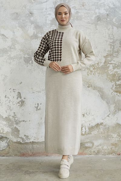 InStyle فستان أميليا تريكو منقوش بأكمام مربعة - إكرو