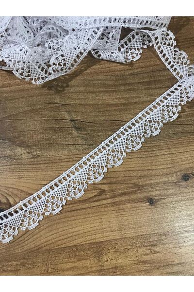 efem gipür Needlepoint White Guipure